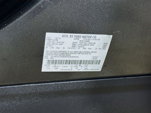 Used 2017 Ford Explorer XLT w/ Equipment Group 202A image 40