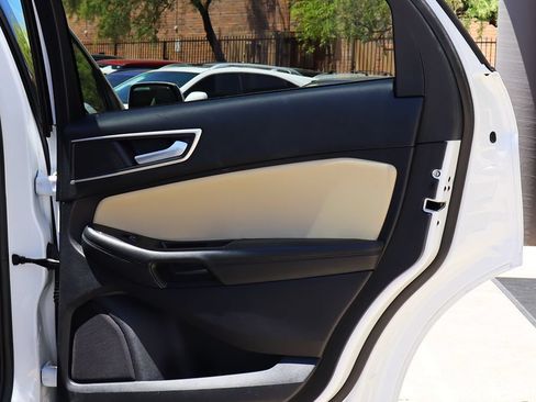 Used 2020 Ford Edge SEL AWD/4WD image 27