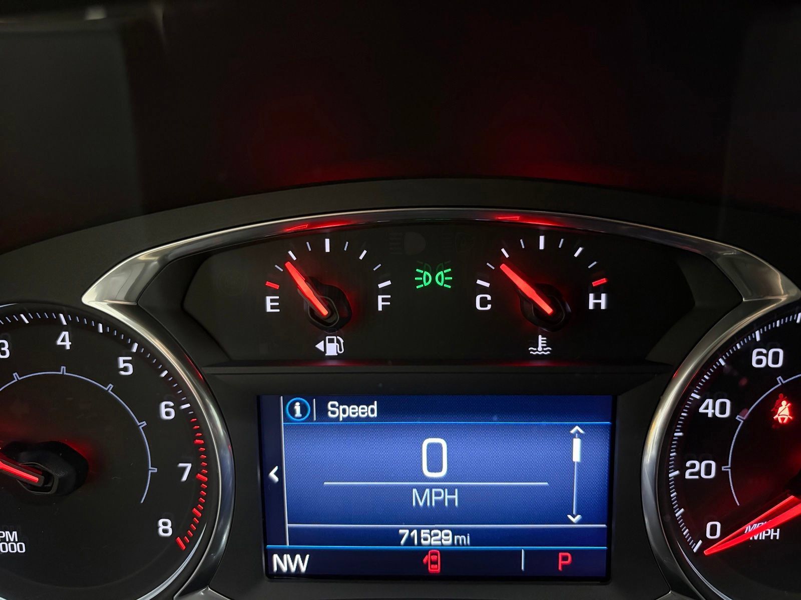 Used 2021 GMC Acadia SLE w/ Driver Convenience Package AWD/4WD image 17