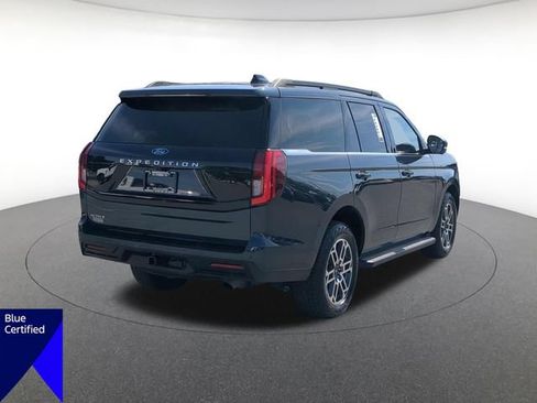 Certified 2025 Ford Expedition Active AWD/4WD image 3