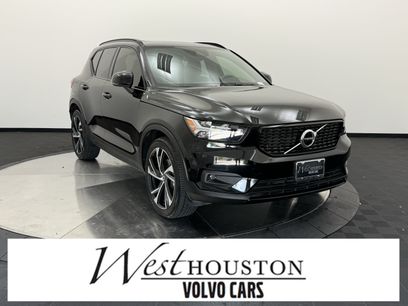 Used 2019 Volvo XC40 T5 R-Design