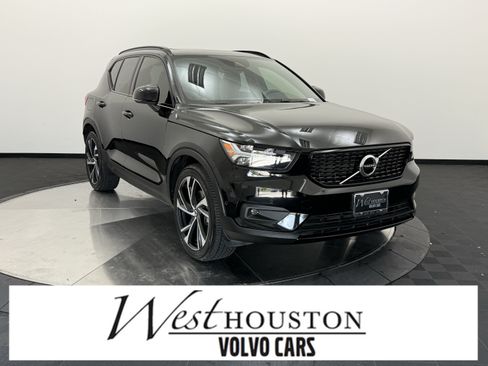 Used 2019 Volvo XC40 T5 R-Design AWD/4WD image 1