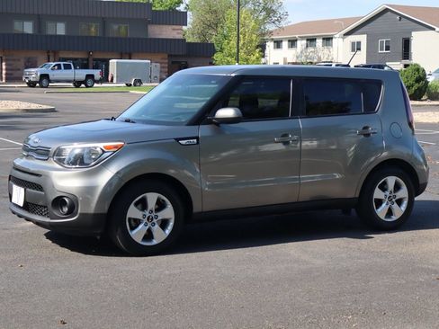 Used 2018 Kia Soul w/ Convenience Package FWD image 10