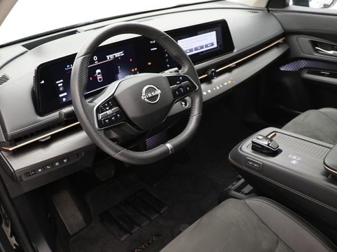 Used 2024 Nissan Ariya AWD image 15