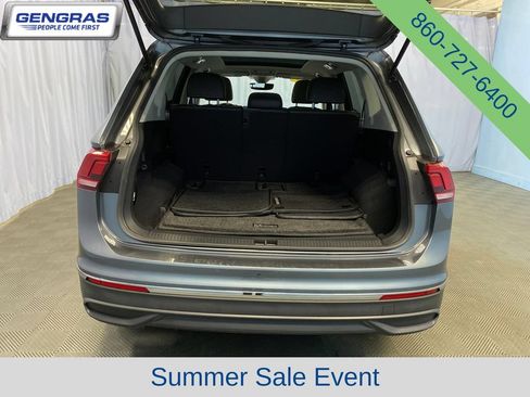 Used 2022 Volkswagen Tiguan SE AWD/4WD image 34