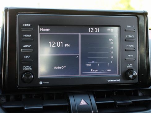 Used 2021 Toyota RAV4 LE image 25