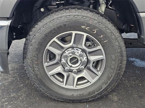 New 2025 Ford F250 Lariat w/ Lariat Ultimate Package image 8