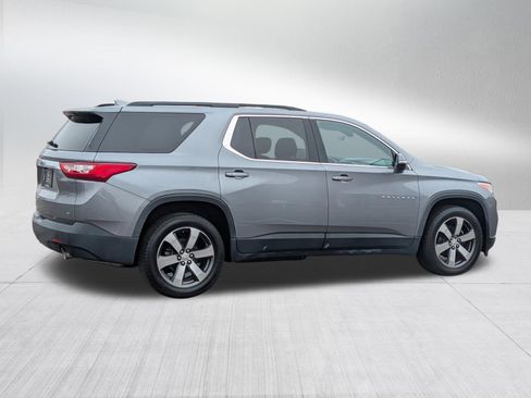 Used 2019 Chevrolet Traverse LT w/ LT Premium Package image 8