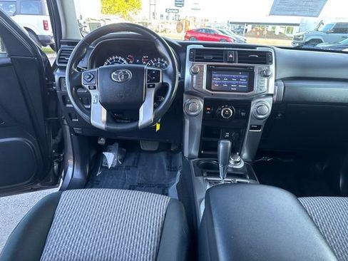 Used 2019 Toyota 4Runner SR5 AWD/4WD image 32
