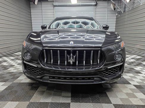 Used 2022 Maserati Levante GT AWD/4WD image 3