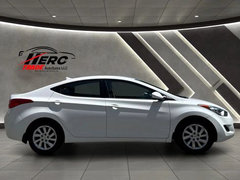 Used 2013 Hyundai Elantra GLS FWD image 3