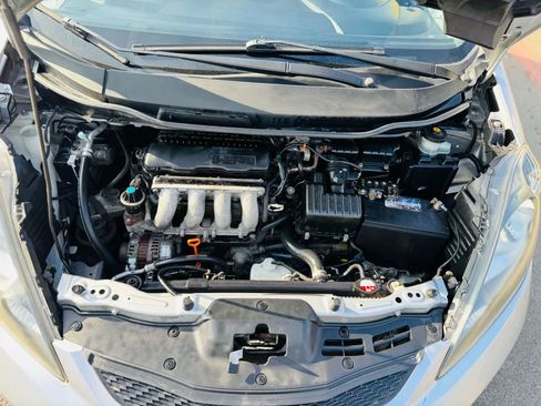 Used 2011 Honda Fit image 16