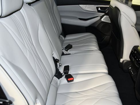 Certified 2025 Acura MDX SH-AWD w/ Advance Package image 45