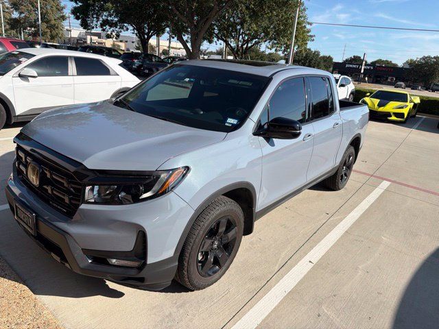 Used 2025 Honda Ridgeline Black Edition image 3
