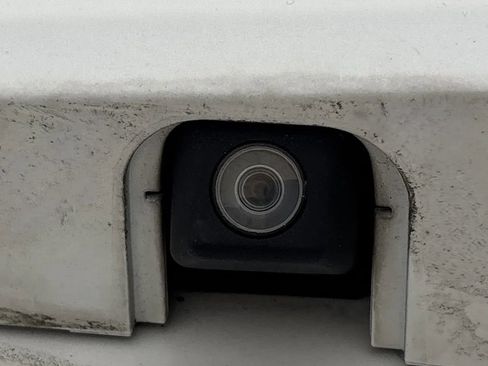 Used 2013 Toyota Prius V Five image 28