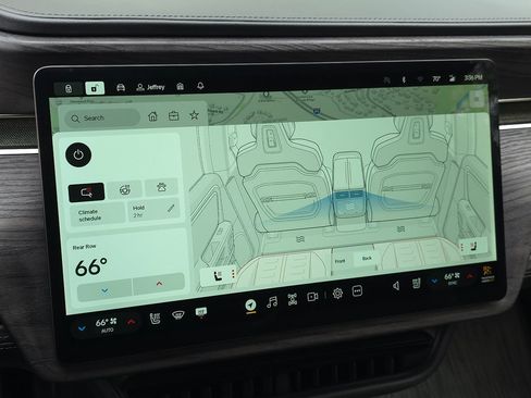 Used 2024 Rivian R1T Adventure image 31