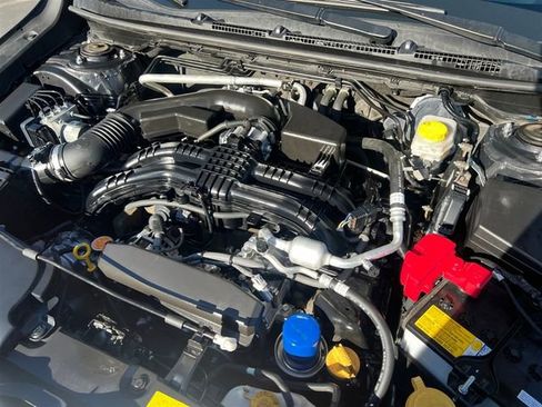 Used 2024 Subaru Crosstrek 2.0i Premium w/ Popular Package #3 image 9