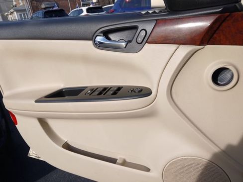 Used 2009 Chevrolet Impala LS image 15