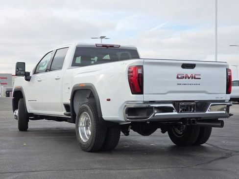 New 2026 GMC Sierra 3500 SLE w/ SLE Value Package AWD/4WD image 22