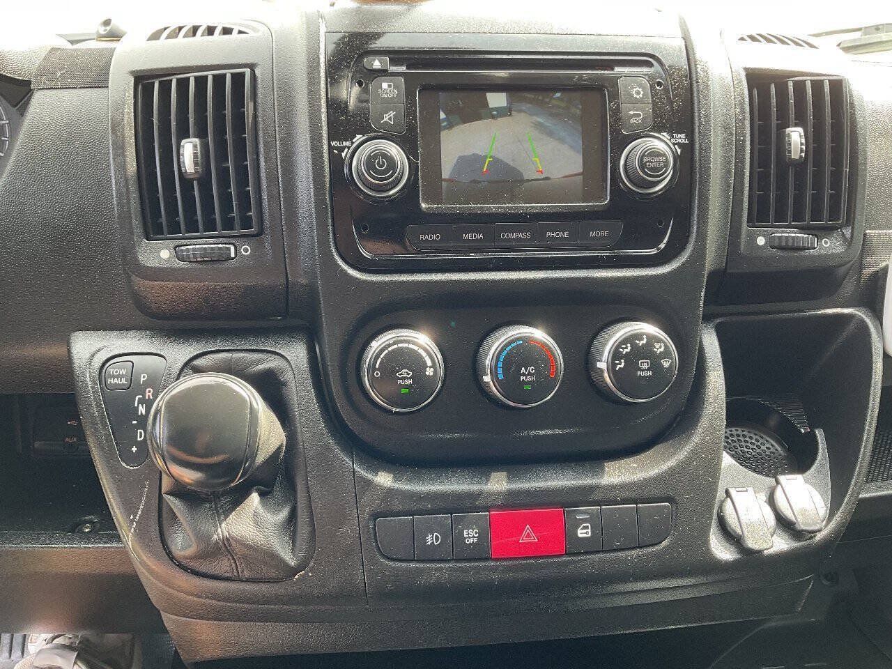 Used 2017 RAM ProMaster 1500 w/ Premium Appearance Group FWD image 19