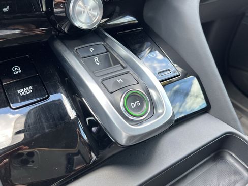 Used 2025 Acura MDX SH-AWD w/ Technology Package image 19