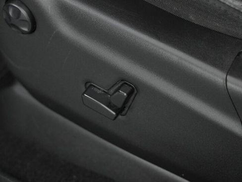 Used 2020 Jeep Grand Cherokee Altitude RWD image 22