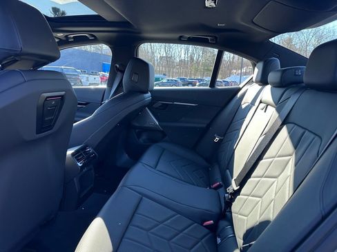 Certified 2025 BMW 530i xDrive image 21