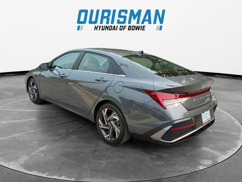 Used 2024 Hyundai Elantra Limited FWD image 4