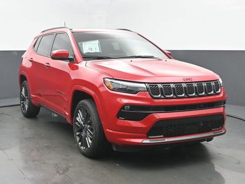 Used 2023 Jeep Compass Limited w/ Elite Group for (Red) Edition AWD/4WD image 4