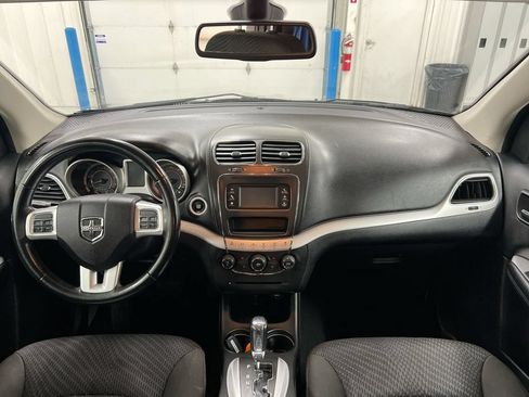 Used 2019 Dodge Journey SE w/ Premium Group FWD image 10