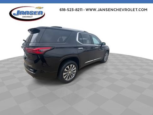 Used 2023 Chevrolet Traverse Premier FWD image 8