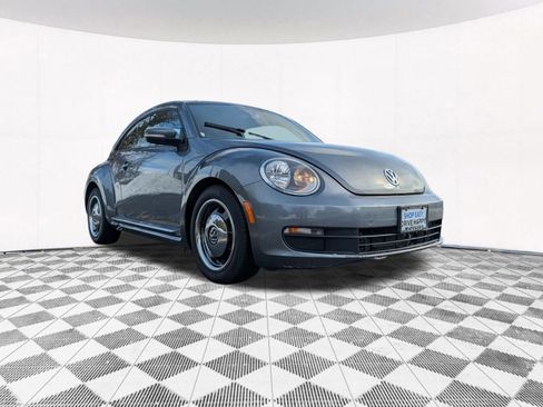 Used 2014 Volkswagen Beetle 1.8T image 11