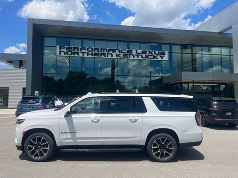 Used 2021 Chevrolet Suburban RST w/ Luxury Package AWD/4WD image 6