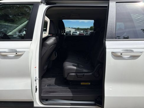 Used 2026 Kia Carnival FWD image 27