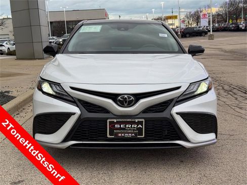 Used 2023 Toyota Camry XSE image 8