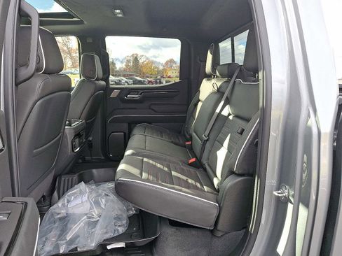 New 2026 GMC Sierra 1500 AT4X image 8