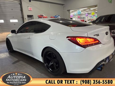 Used 2016 Hyundai Genesis 3.8 image 25