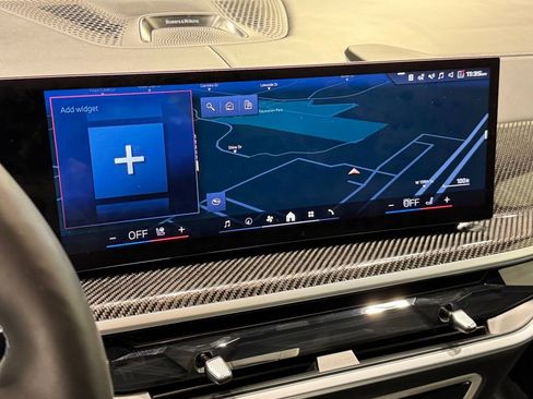 Used 2025 BMW X7 M60i image 12