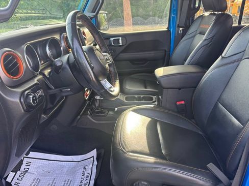 Used 2022 Jeep Gladiator Mojave w/ Cold Weather Group AWD/4WD image 10