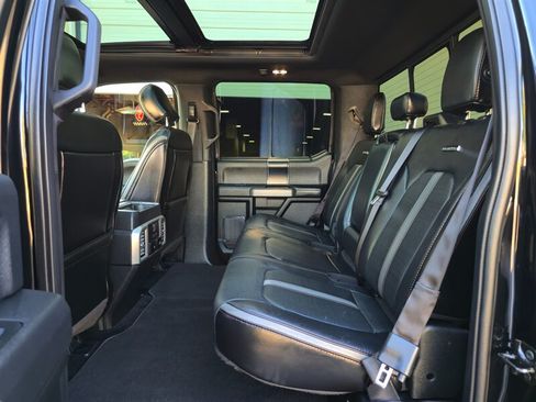 Used 2018 Ford F150 Platinum w/ Equipment Group 701A Luxury AWD/4WD image 34