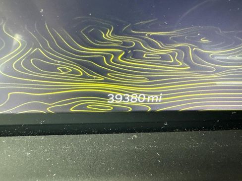 Used 2023 Jeep Wagoneer L Series III w/ Premium Group I image 6