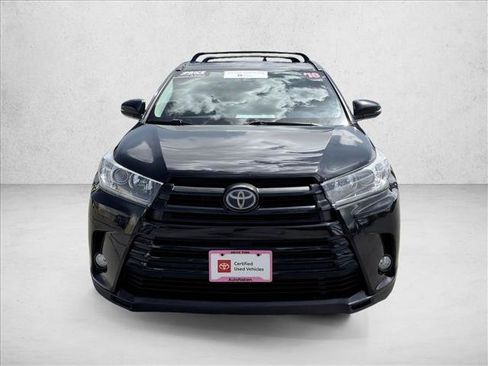 Certified 2018 Toyota Highlander SE w/ Carpet Mat Package (TMS) AWD/4WD image 2