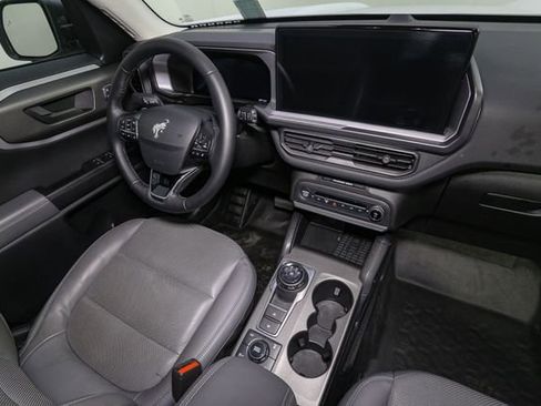 Used 2025 Ford Bronco Sport Badlands image 16