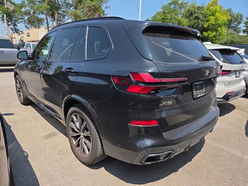 Used 2026 BMW X5 xDrive40i w/ M Sport Package AWD/4WD image 3