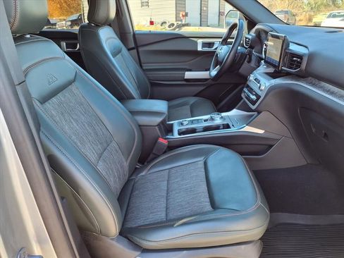 Used 2024 Ford Explorer Timberline image 13