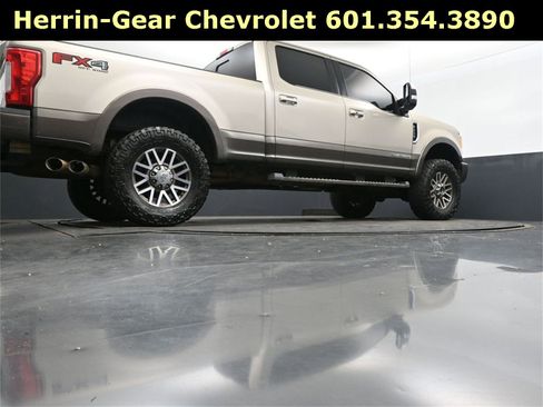 Used 2017 Ford F250 King Ranch w/ FX4 Off-Road Package image 42