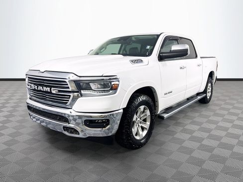 Used 2022 RAM 1500 Laramie AWD/4WD image 3