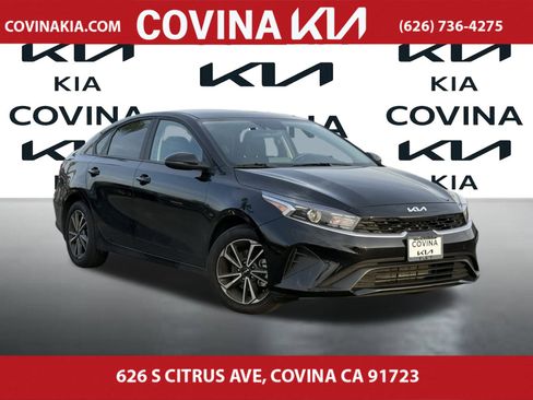 Used 2024 Kia Forte LXS w/ LXS Technology Package image 2