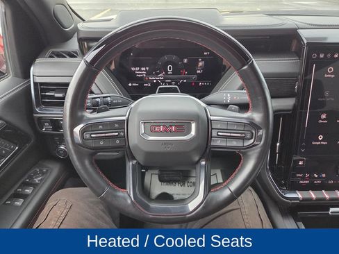 Used 2025 GMC Yukon XL AT4 Ultimate AWD/4WD image 11