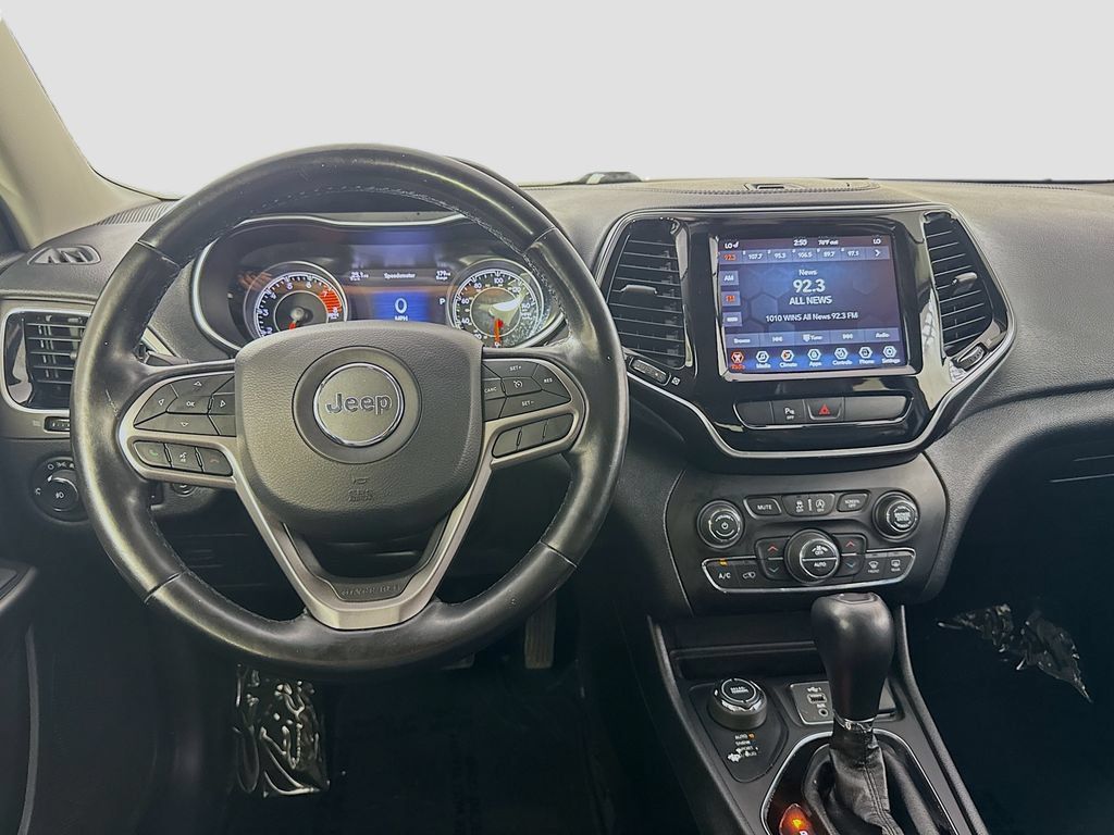 Used 2020 Jeep Cherokee Limited AWD/4WD image 25